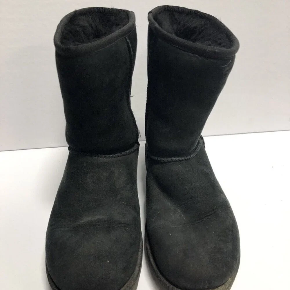 UGG Womens Classic Short II Boot Black Size 7M